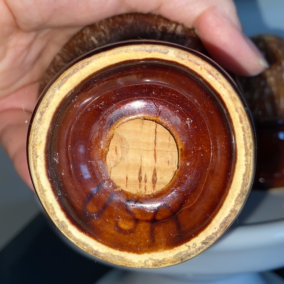 Vintage Hull USA Salt  & Pepper mushrooms shakers - Picture 6 of 17